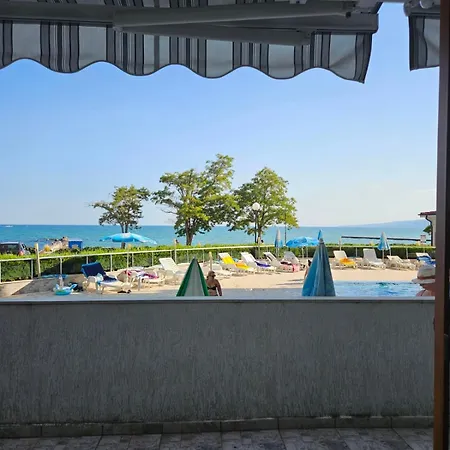 In Princess Apartment Balchik