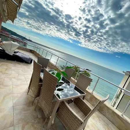 Apartment In Princess Balchik